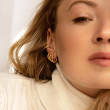 Load image into Gallery viewer, Minimalist Twist Hoops