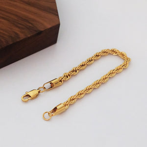 Minimalist Twist Chain Bracelet